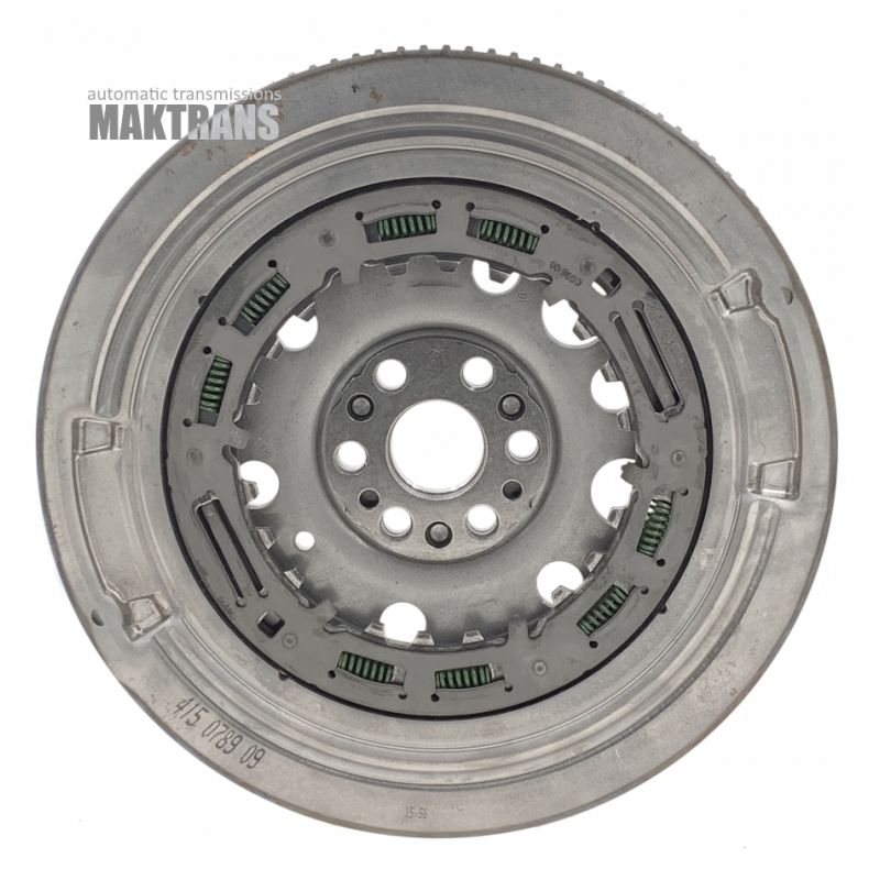 Dvojhmotový zotrvačník GETRAG DCT250 DPS6 FORD Fiesta CCN 2013-up FORD 2 017 126 2017126 LUK 415 0789 09 415078909 [6 montážnych otvorov, 102 zubov na korune, OD 163. 70 mm]