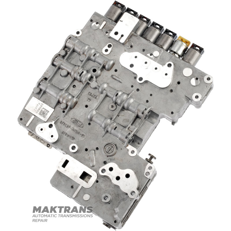 Teleso ventilu komplet so solenoidmi (použité, netestované) FORD 6R60, 6R80 — oddeľovacia doska 6L2P-7Z490-FD, opravte toto teleso ventilu +150 USD k cene