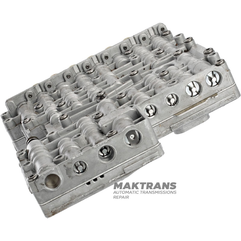 Teleso ventilu komplet so solenoidmi (použité, netestované) FORD 6R60, 6R80 — oddeľovacia doska FL3P-7Z490-CA, opravte toto teleso ventilu +150 USD k cene