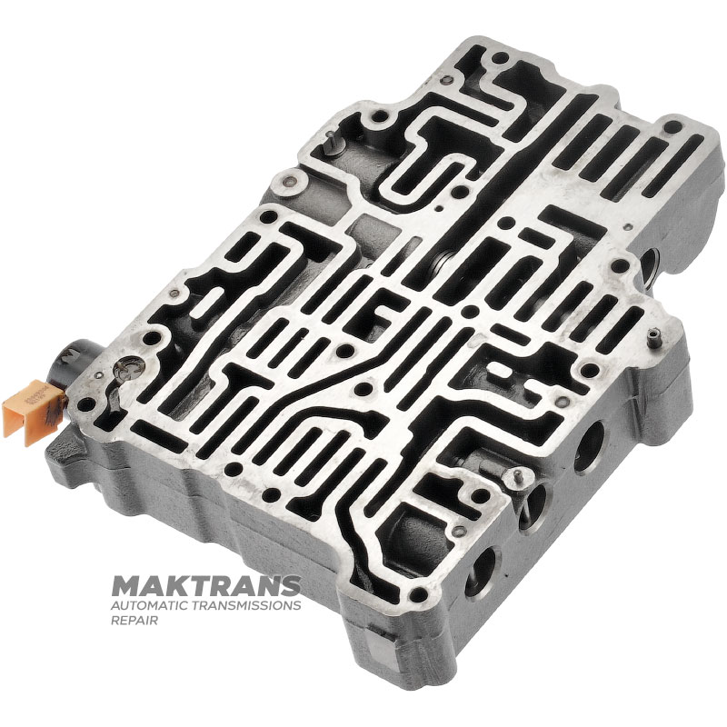 Teleso ventilu komplet so solenoidmi ALLISON 3000, séria 4000 — dizajn WTEC, oddeľovacia doska MD3588A, 23049305, 23049306
