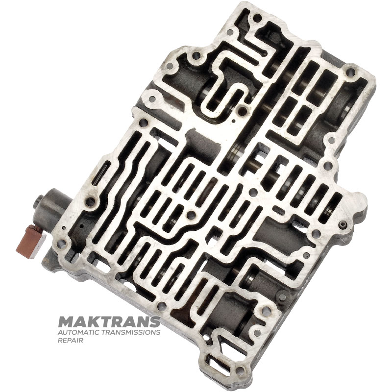 Teleso ventilu zostavené so solenoidmi Séria ALLISON 4000 - Oddeľovacia doska HD 29542933-D, 29542822, 29544297