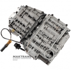 Teleso ventilu kompletné so solenoidmi ZF 4HP22 (použité, netestované) — oddeľovacia doska 086, 7-pinový konektor (1043428071, 1043428090, 1043428072, 1043428081, 1043428065)