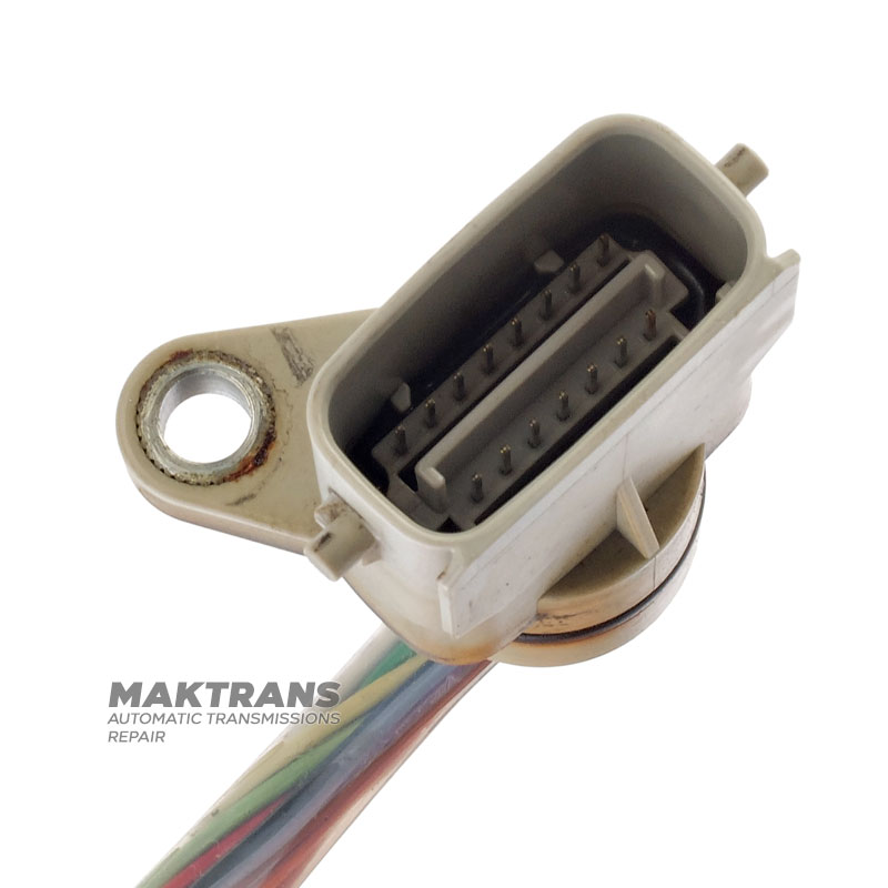 Zapojenie hydraulickej jednotky TOYOTA / LEXUS A960E — 8212550070 (hlavný konektor 15 pinov, 9 konektorov pre solenoidy, 1 snímač teploty)