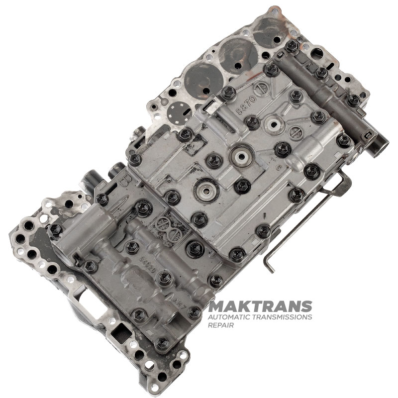 Teleso ventilu (použité, netestované) kompletné so solenoidmi TOYOTA / LEXUS A760E, A760F — oddeľovacia doska F22, demontované z prevodovky, označené 35000-0C340, 35010-0C390