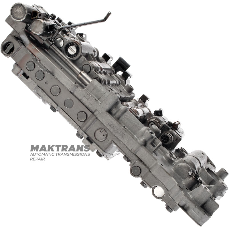 Teleso ventilu (použité, netestované) kompletné so solenoidmi TOYOTA / LEXUS A760E, A760F — oddeľovacia doska F22, demontované z prevodovky, označené 35000-0C340, 35010-0C390