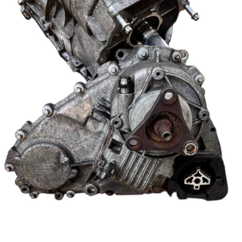 Rozdeľovacia prevodovka BMW ATC700 — 27107574777, 27107599886, 27107599887, 27107599889, 27107599890, 27107599898, 27107599899