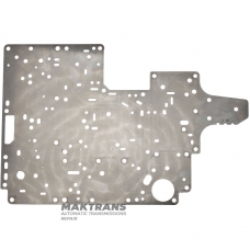 Oddeľovacia doska hydraulickej jednotky FORD E4OD, 4R100 — označenie 696 (6 96)
