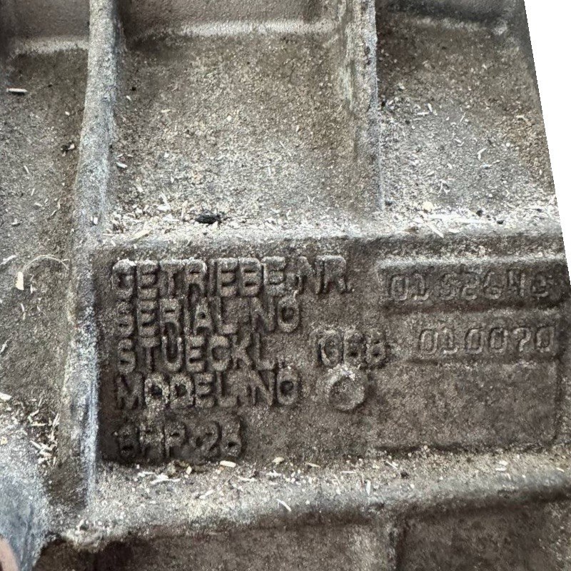 Zostava automatickej prevodovky (bez meniča krútiaceho momentu) ZF 6HP26, 2WD — 1066010070, 1068401111, 2W93-7000-BH (Jaguar XJ (X350) 8 4.2 V8 32V)