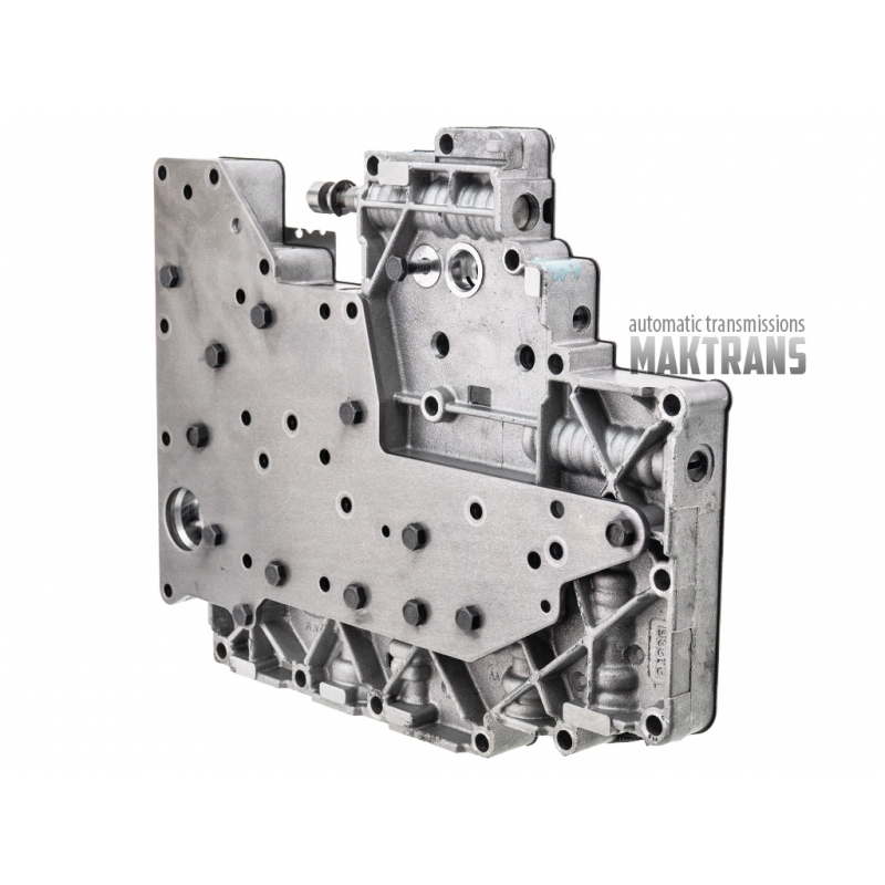 Teleso ventilu (bez solenoidov a kabeláže) FORD 4R70W, 4R75W, AODE — použité, netestované, označenie U7V