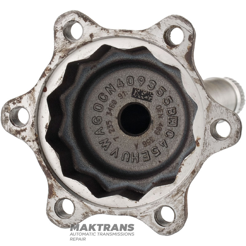 Prírubový hriadeľ (rozdeľovacia prevodovka) VAG DSG6 DQ250 02E - 0CN409355B, celková dĺžka 334 mm, 6 montážnych otvorov (vzdialenosť medzi stredmi 50 mm)