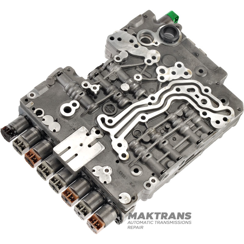 Teleso ventilu (kompletné so solenoidmi) ZF 8HP90 — použité, netestované, oddeľovacia doska A028/B028, 1087327099