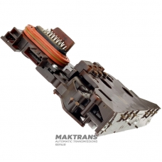 Blok solenoidov Ford 6F50, 6F55 — 7T4P-7Z369-AE (s poškodeným konektorom, predáva sa ako darca solenoidu)