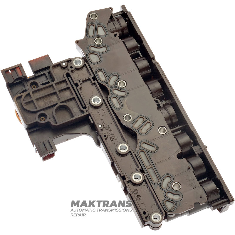 Blok solenoidov Ford 6F50, 6F55 — 7T4P-7Z369-AE (s poškodeným konektorom, predáva sa ako darca solenoidu)